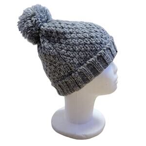 Forever 21 Gray Beanie Hat Womens OS Pom Pom Chunky Sweater Knit Cap Winter Cold